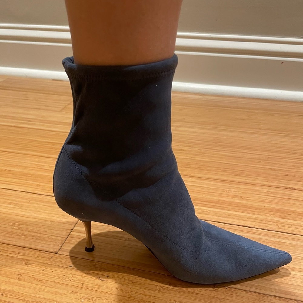 Sergio Rossi Blue Suede Pointed Toe Ankle Booties Size 5 Italy